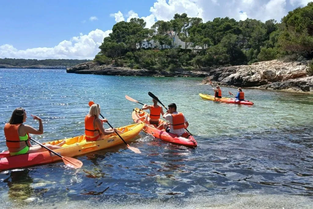 Mallorca: Excursión guiada en Kayak + Snorkel