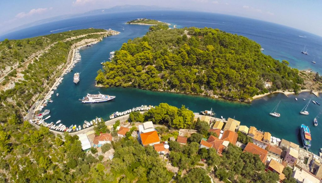 Paxos & Antipaxos Blue Caves Cruise (Gaios Village) From Corfu Port