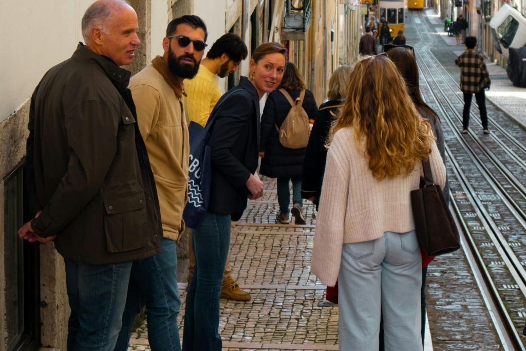 Lisbon: Foodie Tour + Boat Trip