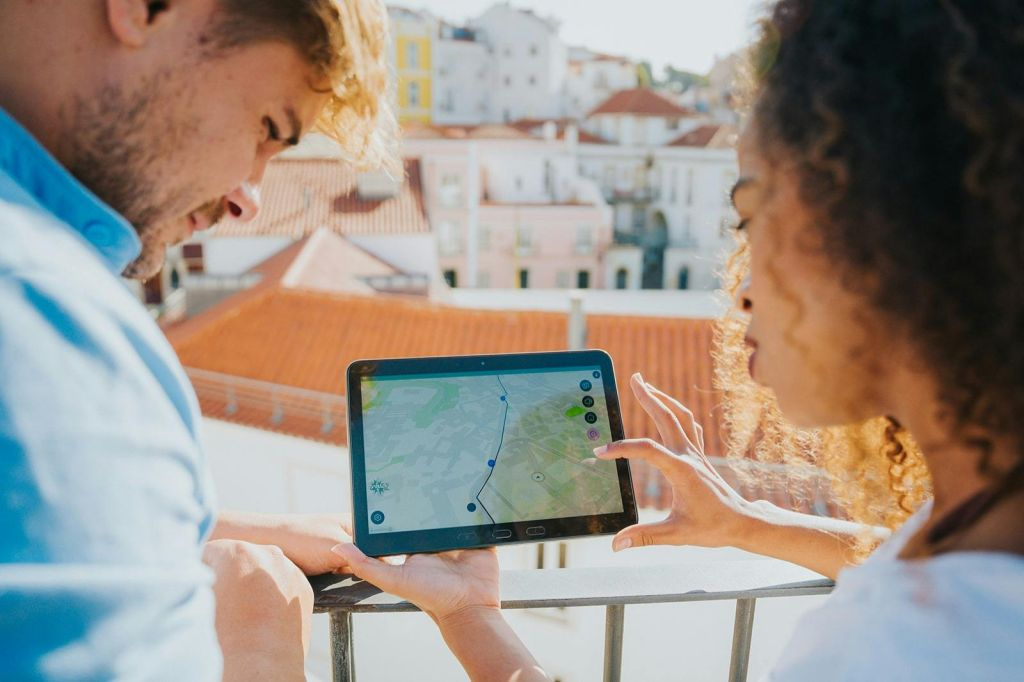 Lisbon: Self-Guided Electric Car Tour + Audio Guide