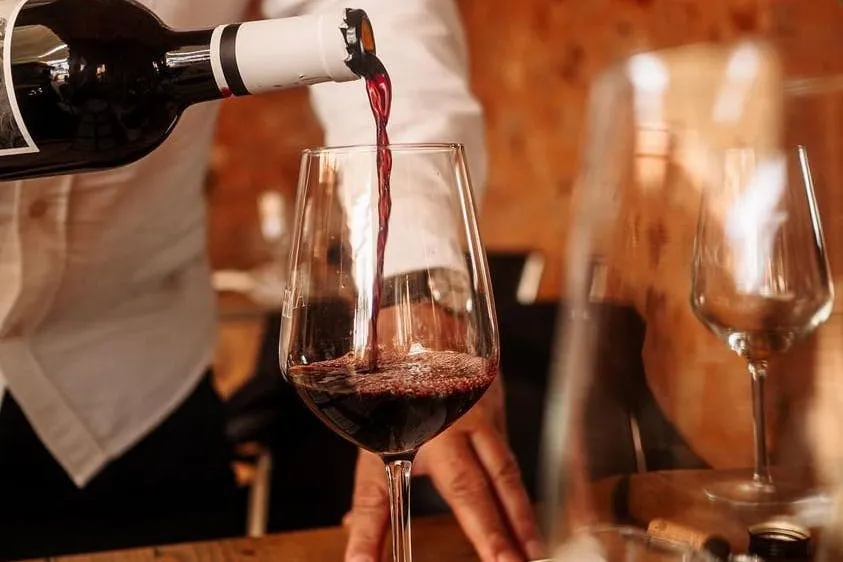 Mallorca: Guided Winery Tour + Transfer + Wine Tasting