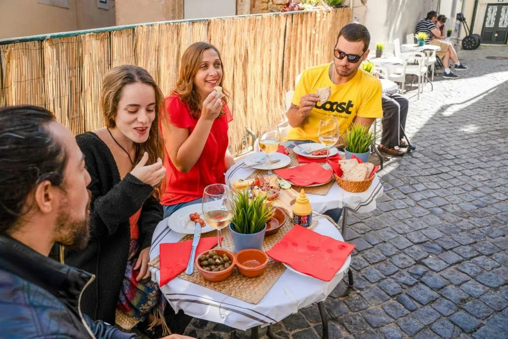 Lisbon: Alfama & Old Town Guided Segway Food Tour
