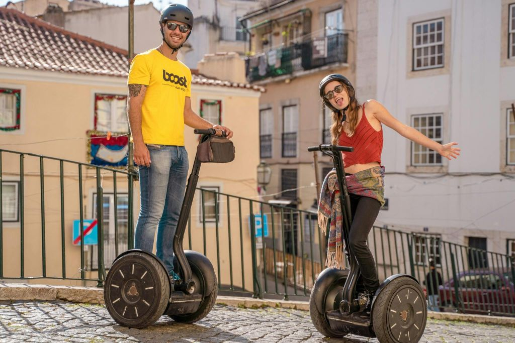Lisbon: Alfama & Old Town Guided Segway Food Tour