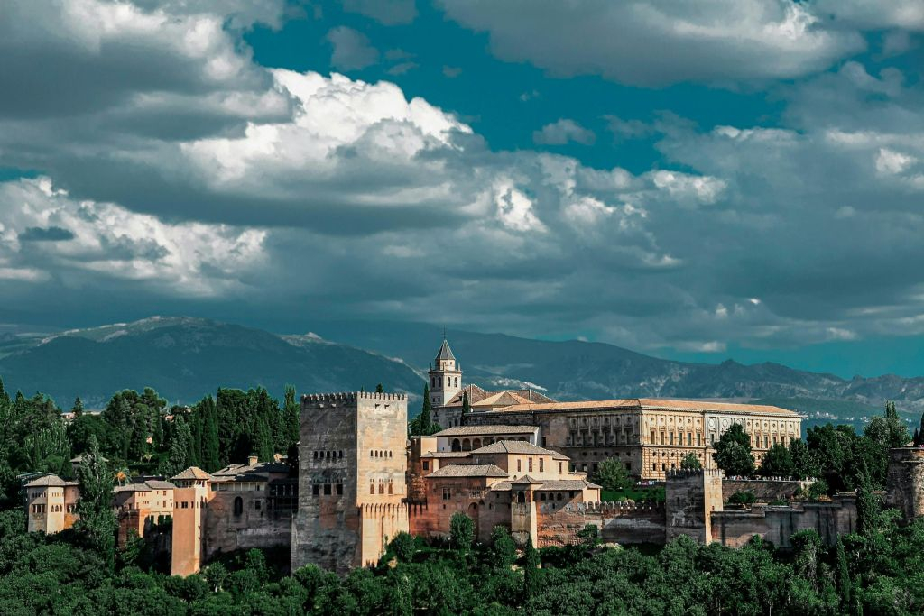 Alhambra: Visita exterior guiada
