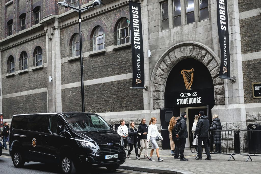 Guinness Storehouse: Entry Ticket + Perfect Pint Pub Tour