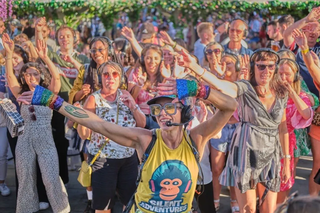 Edinburgh: Guided Silent Disco Adventure at the Fringe (August)