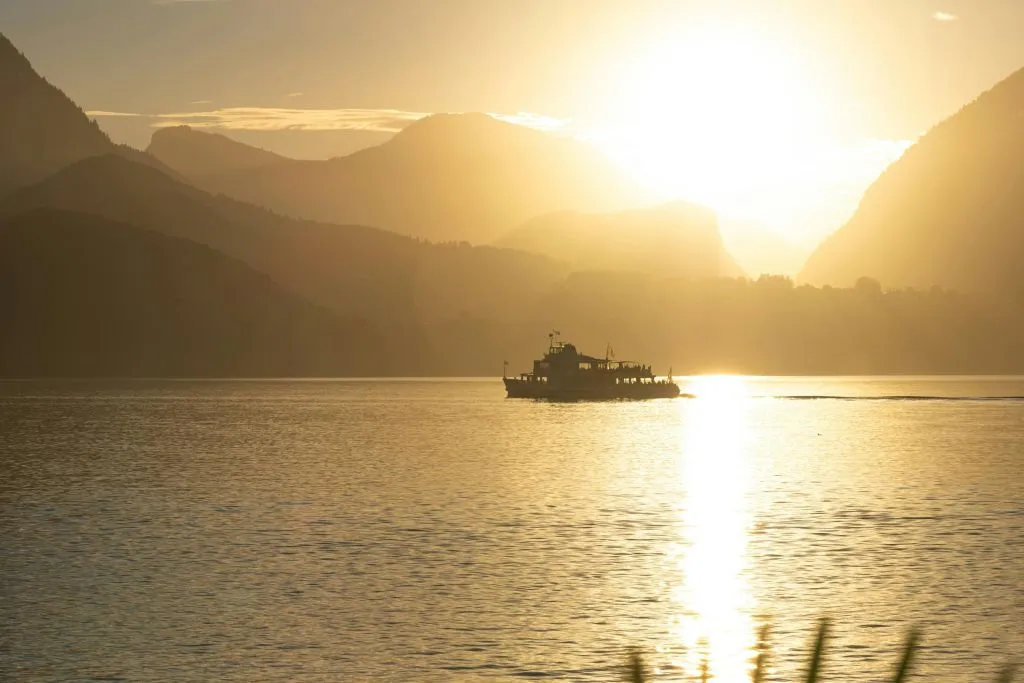 Pase de 1 día para crucero por el lago Thun y lago Brienz