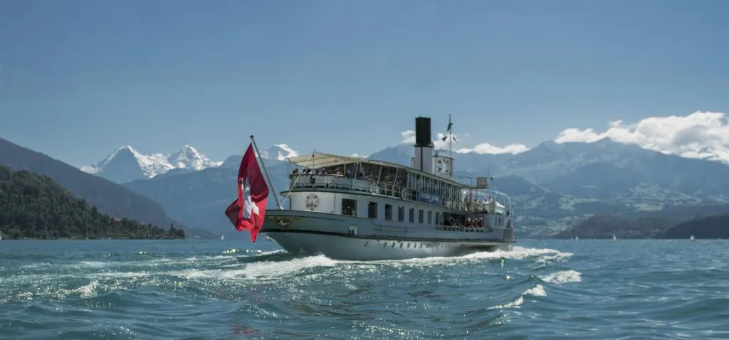 Pase de 1 día para crucero por el lago Thun y lago Brienz