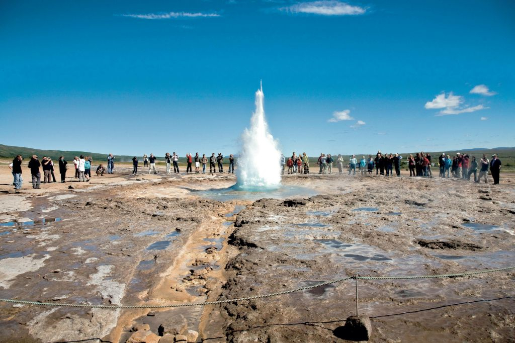 Golden Circle Direct: Half-Day Tour from Reykjavik