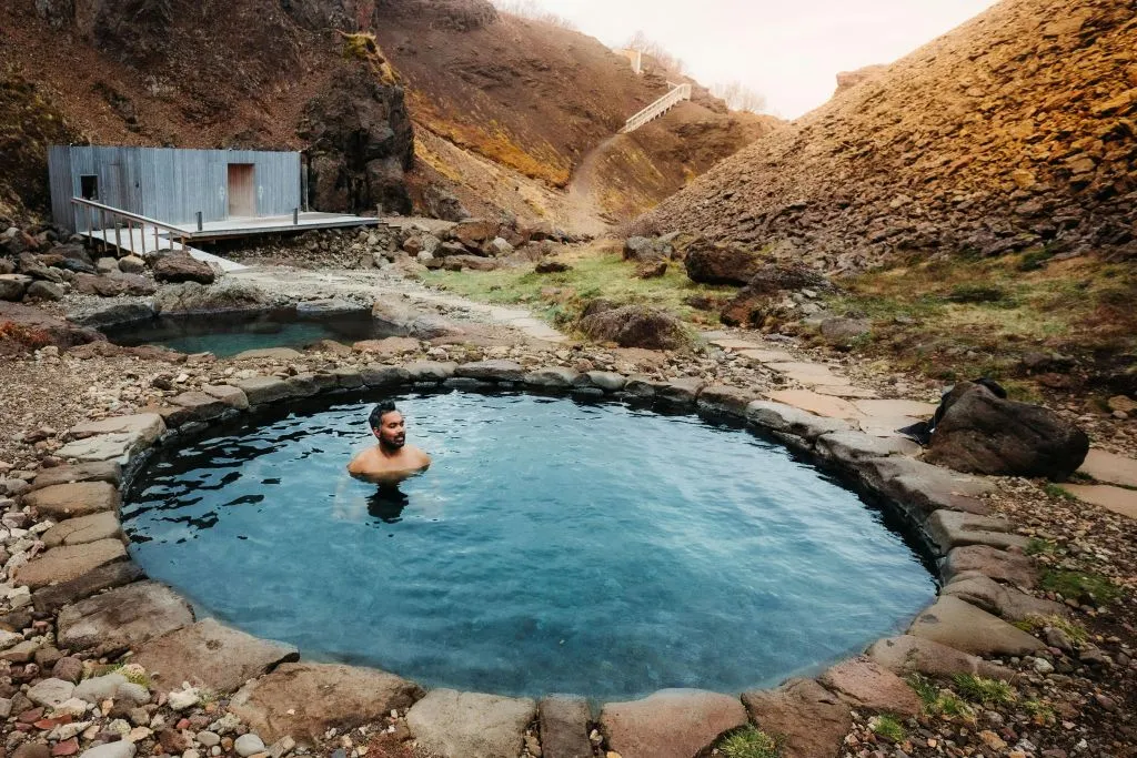 Húsafell Canyon Baths: Caminhada guiada + ingresso de entrada