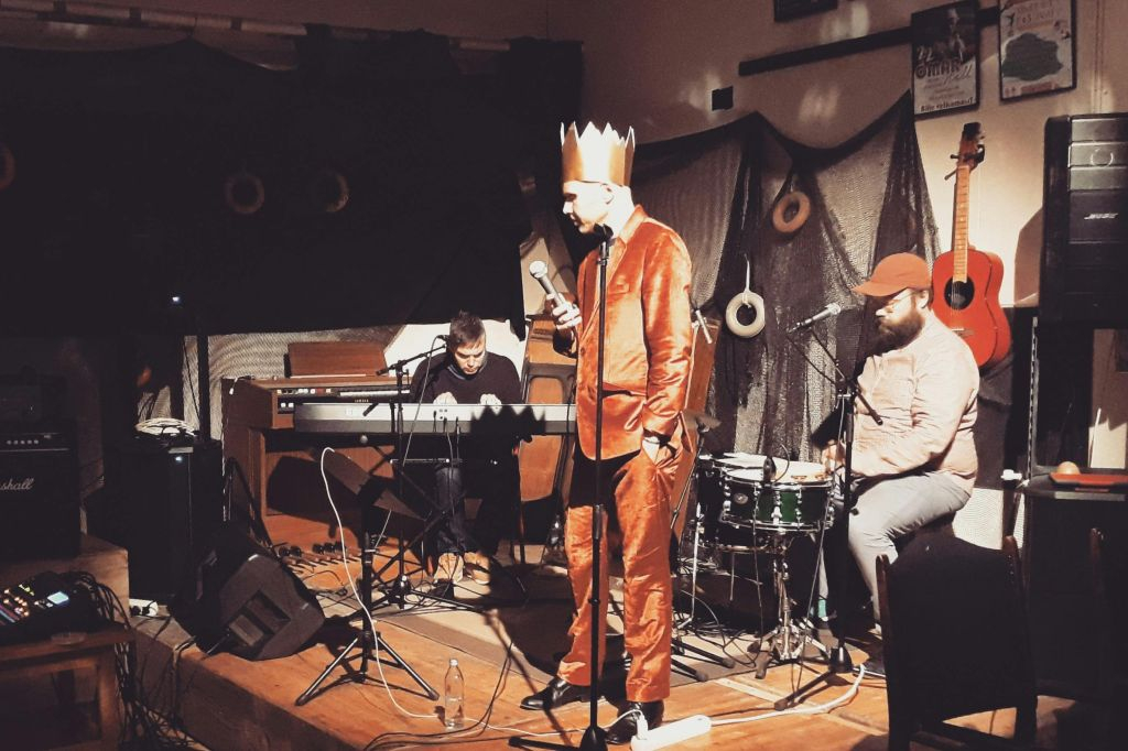 O Freezer: Música ao vivo com artistas locais