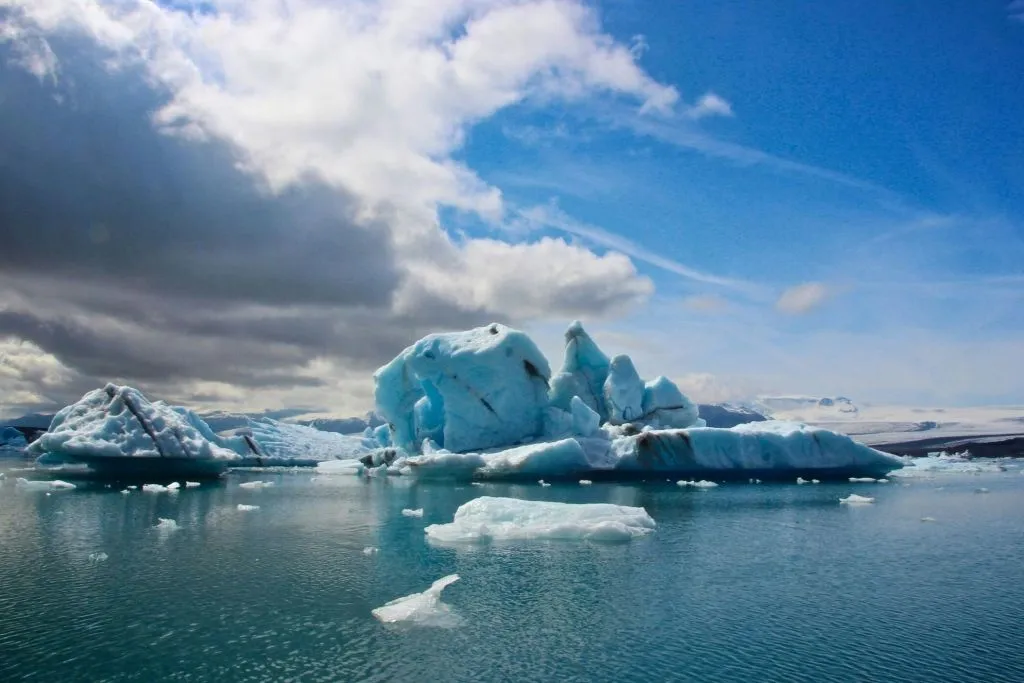 Lagoa do Glaciar Jökulsárlón: Visita guiada de dia inteiro a partir de Reiquiavique