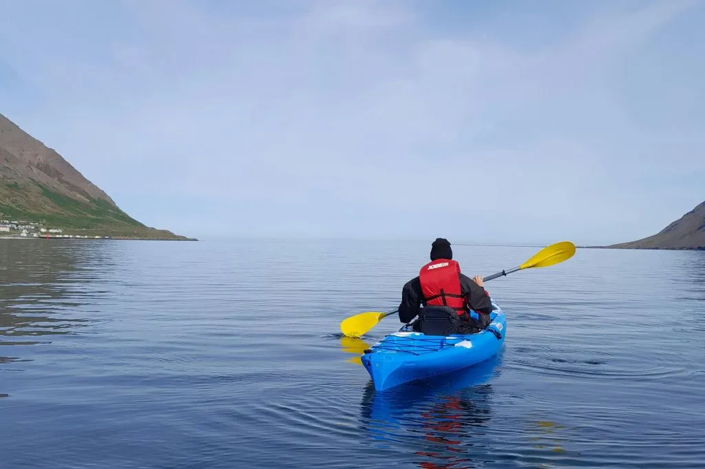 Siglufjordur: Passeio de caiaque com guia particular