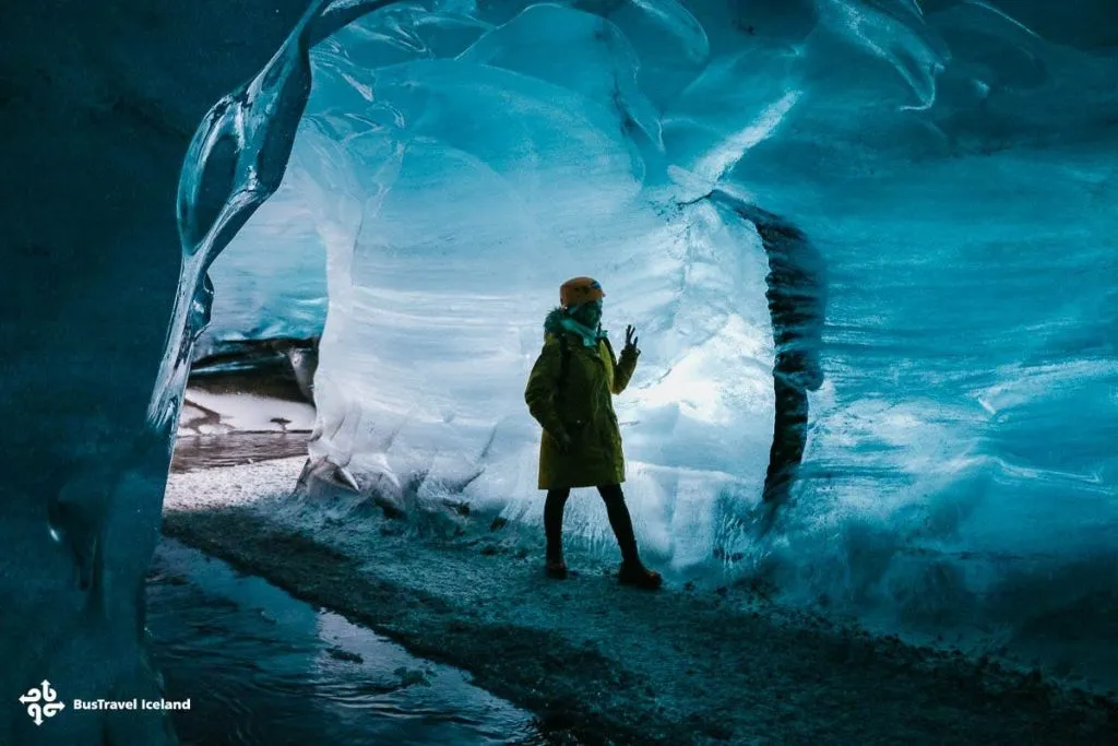 Costa sul e caverna de gelo Katla