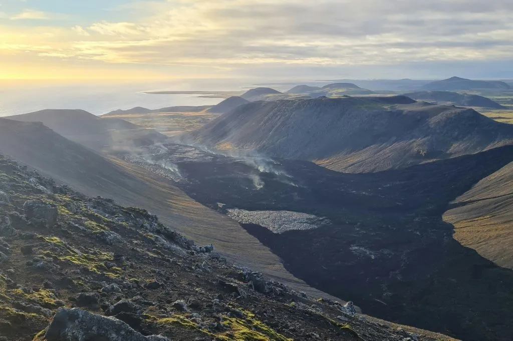 Litla Hrút Volcano: Hiking Tour from Reykjavik