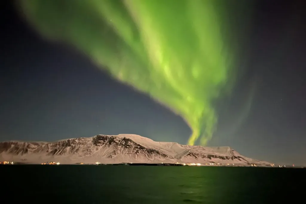 Reykjavik : Excursion en bateau à la recherche d'aurores boréales