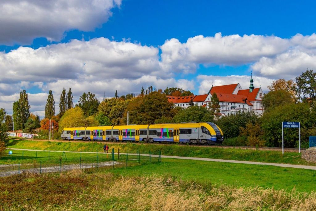 Cracovia: Traslado en tren de la Estación Central al Aeropuerto