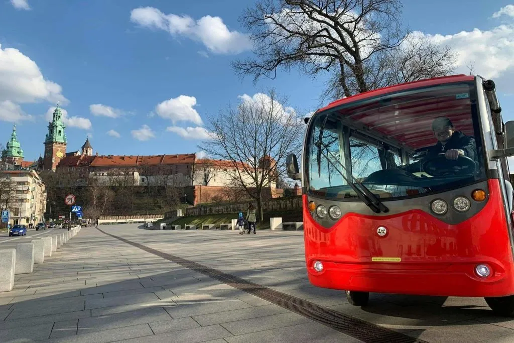 Krakow: Old Town Sightseeing Tour by Electric Golf Cart + Audio Guide