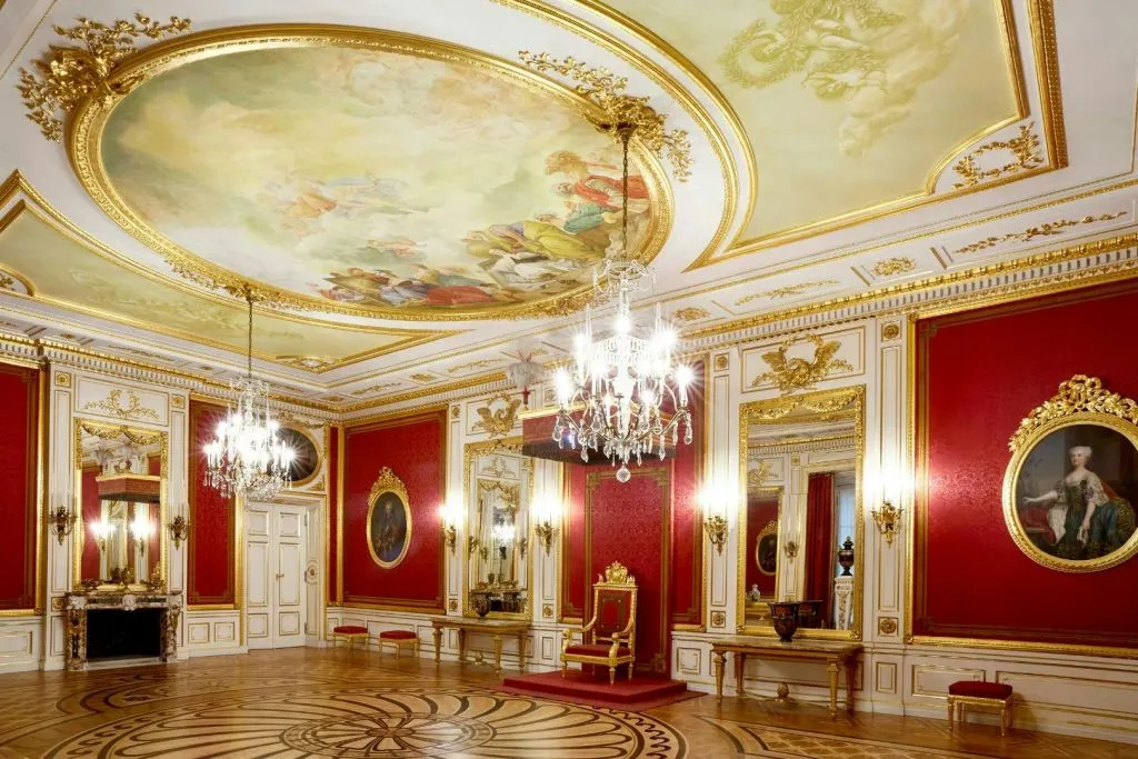 The Royal Castle in Warsaw: Fast Track Ticket + Guided Tour