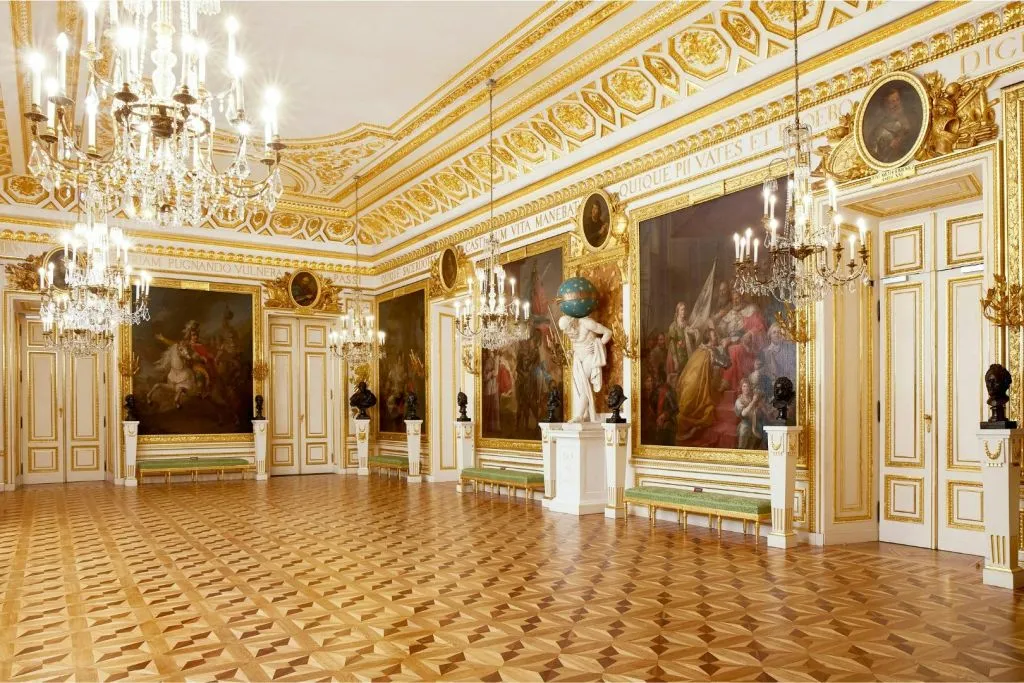 The Royal Castle in Warsaw: Fast Track Ticket + Guided Tour