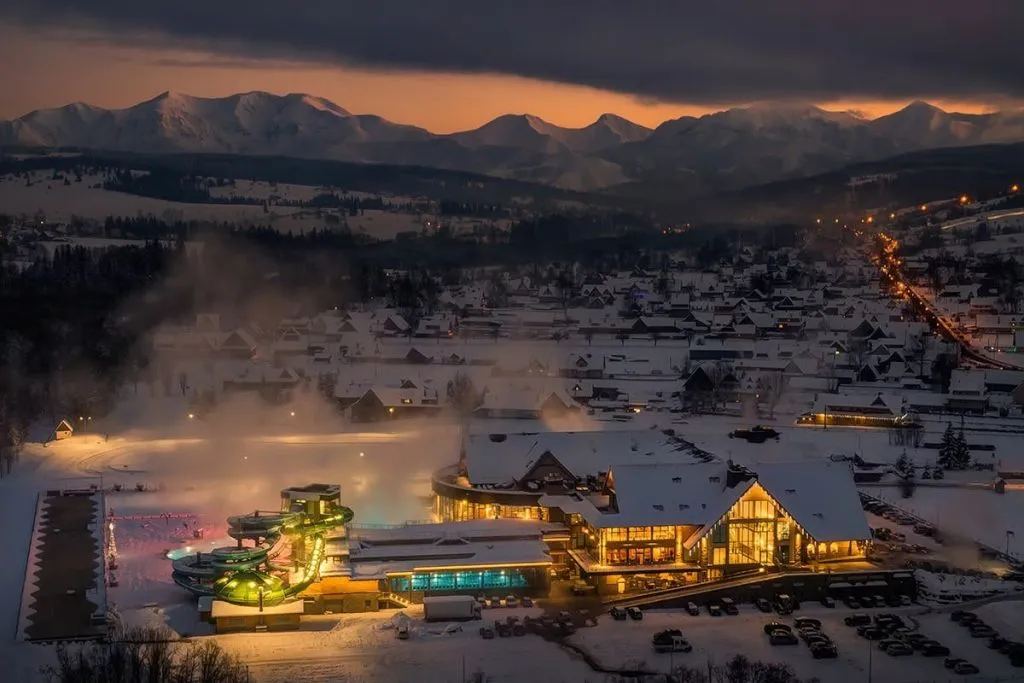 Zakopane: Visita guiada com piscinas termais + traslado do hotel a partir de Cracóvia