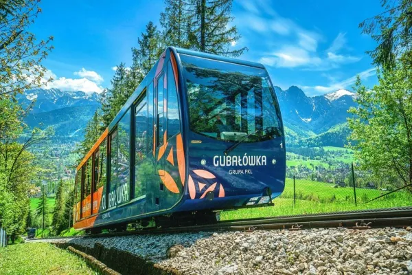 Zakopane: Visita guiada com piscinas termais + traslado do hotel a partir de Cracóvia