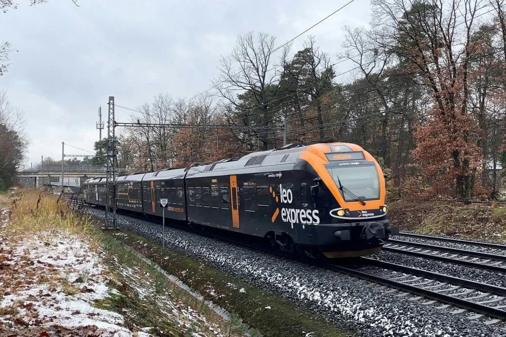 Oswiecim: Passagem de trem de/para Cracóvia