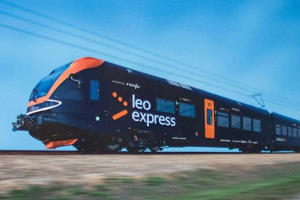 Oswiecim: Passagem de trem de/para Cracóvia
