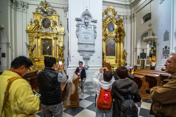 Varsóvia: Visita guiada a pé com o Museu e Concerto de Fryderyk Chopin