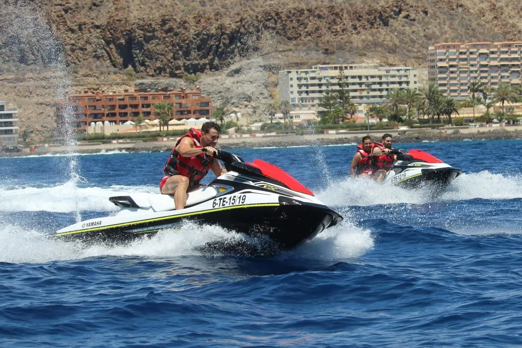 Safari en moto de agua de 1 hora