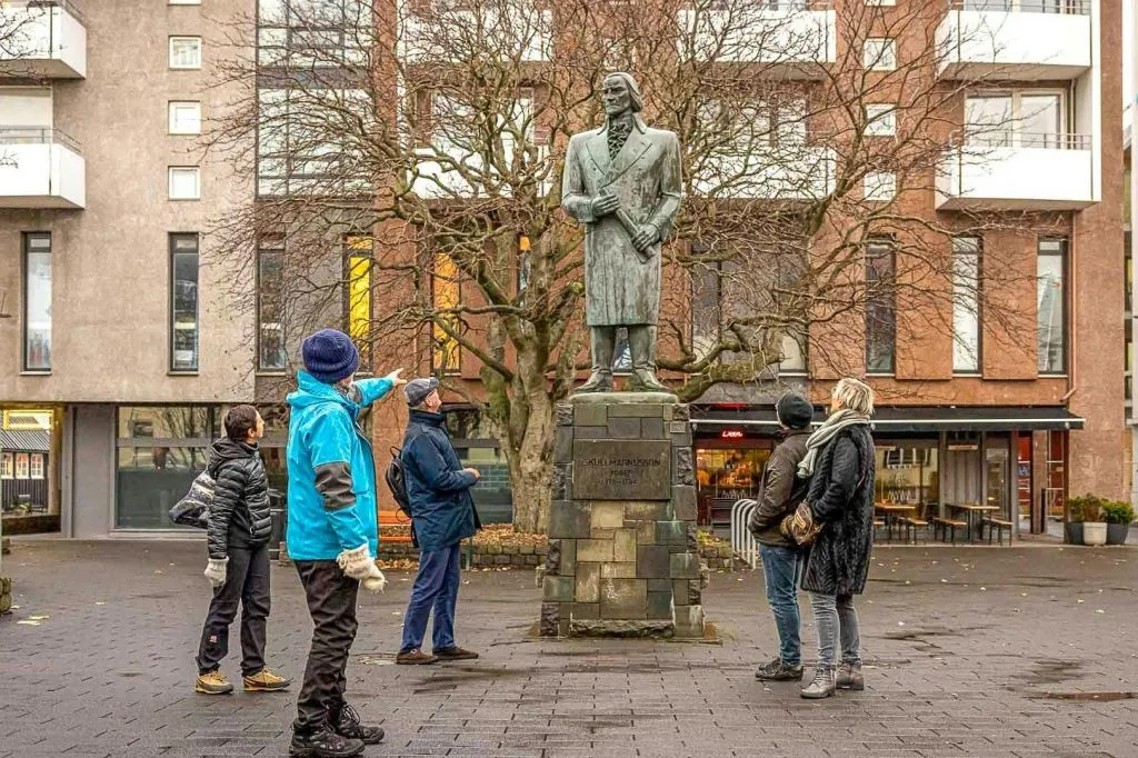 Reykjavik: Private City and Food Walking Tour