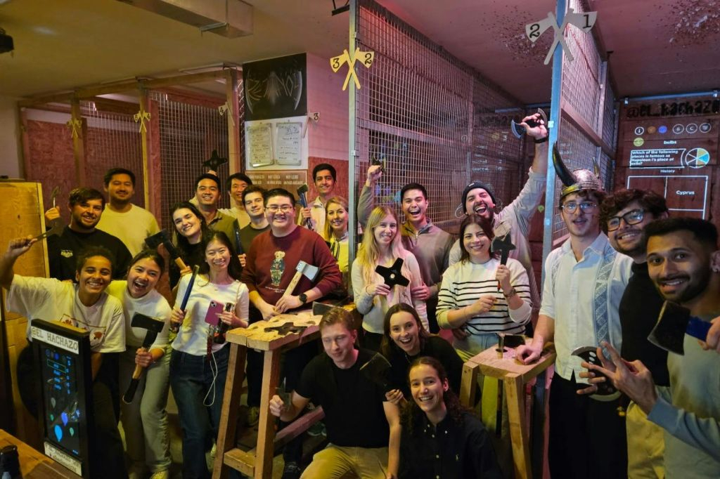 El Hachazo Madrid: Axe Throwing Session + 1 Drink