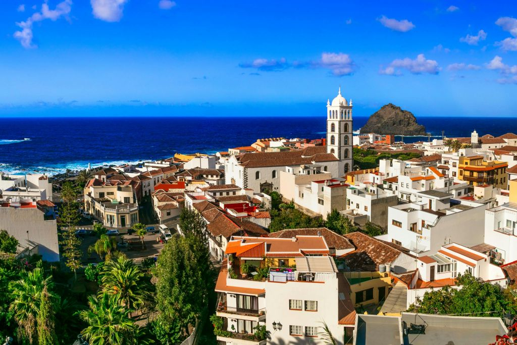 Tenerife: Tour guidato dell'isola + trasferimento di andata e ritorno
