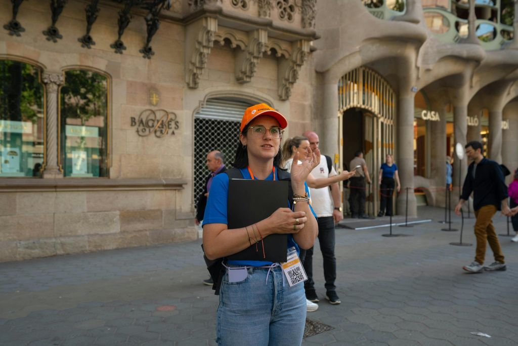 Barcelona: Guided Architecture Walking Tour