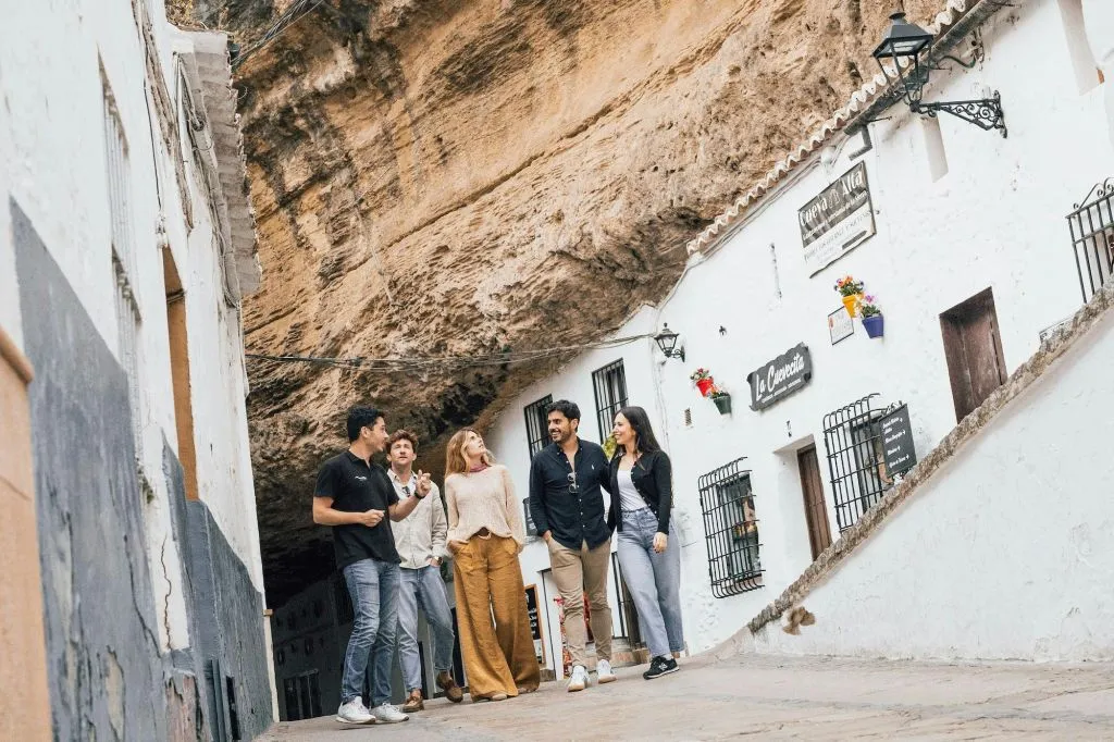 Córdoba, Pueblo Blanco y Ronda: Excursión guiada de un día desde Sevilla