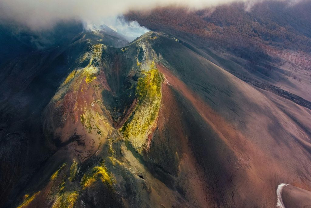 La Palma: Tour guidato per gruppi ristretti da Tenerife + Pranzo + Tour in barca