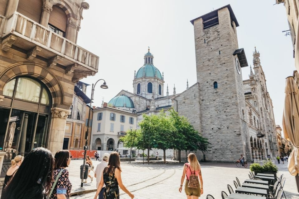 Como & Bellagio: Guided Tour from Milan + Private Lake Como Cruise