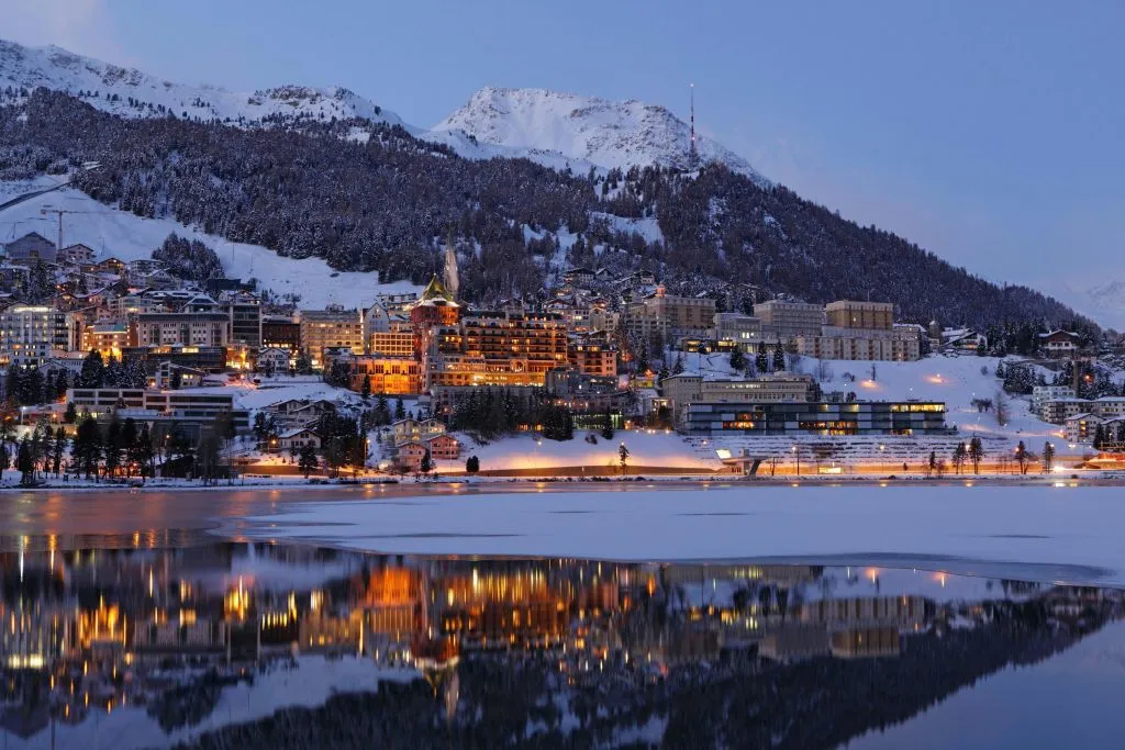 St. Moritz: tour guidato in giornata da Milano + biglietti per il Bernina Express