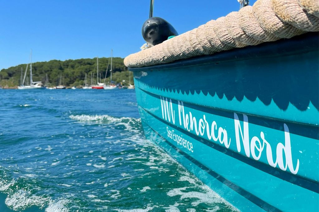 Puerto Addaya: Alquiler de barcos sin licencia