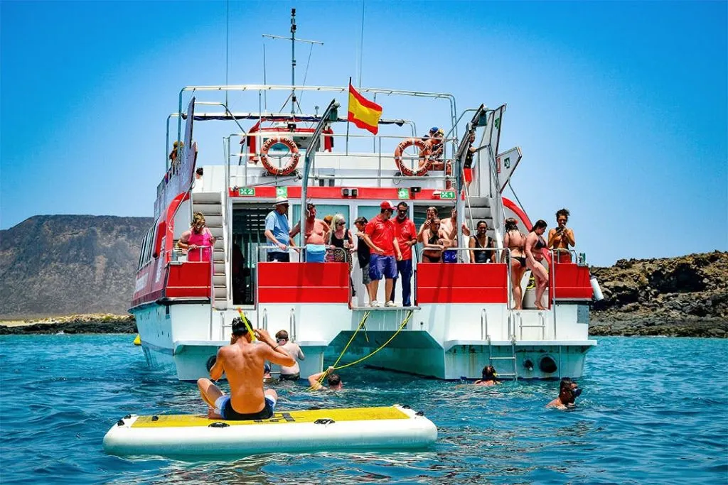 Parque Natural Isla de Lobos: Ferry de ida y vuelta desde Corralejo