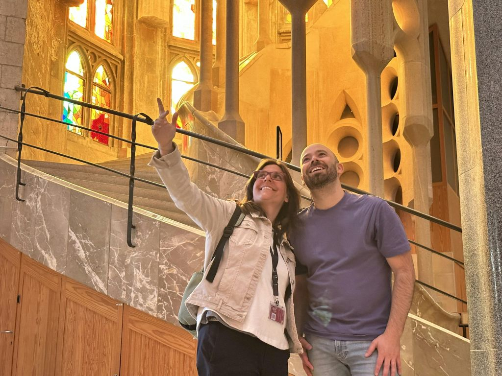 Sagrada Familia: Go With a Local Guided Tour