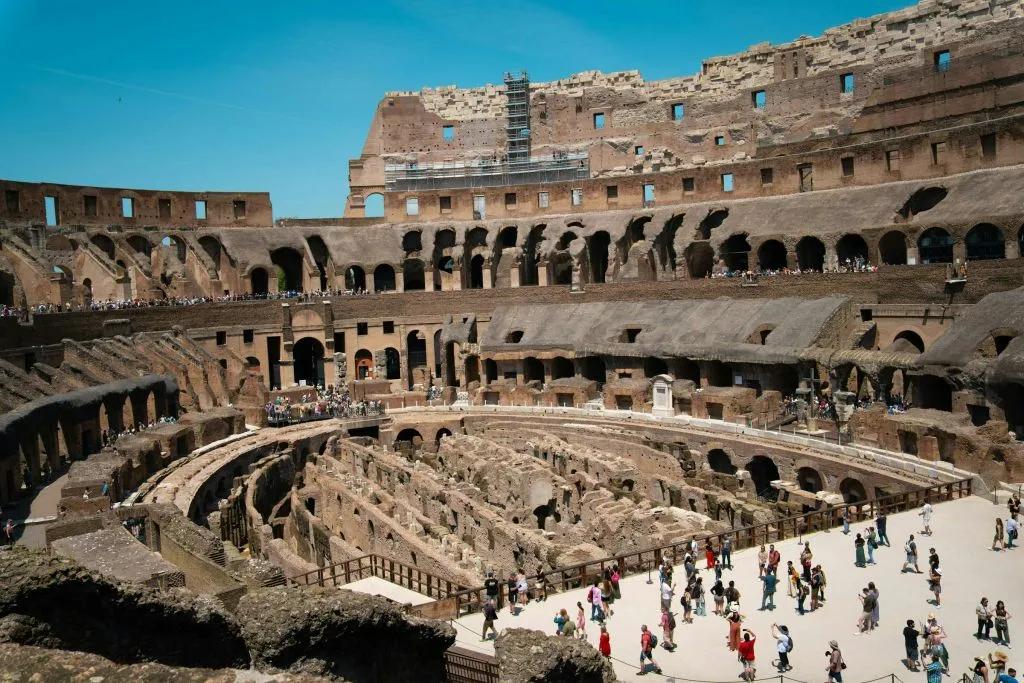 Colosseo, Arena e Foro Romano + Guida audio