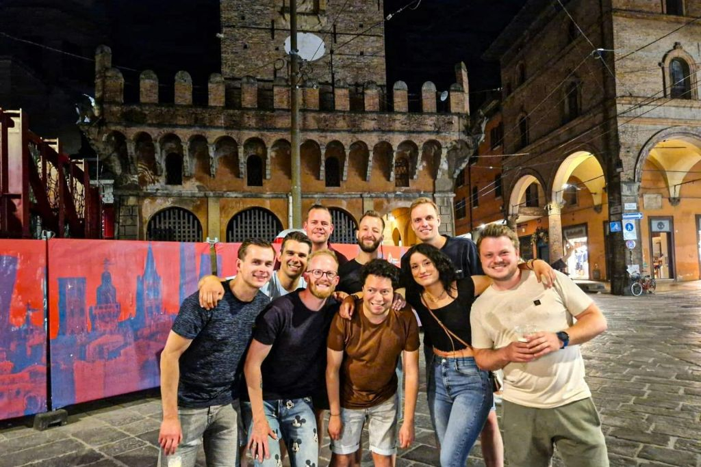 Bologna: visita guidata ai pub italiani