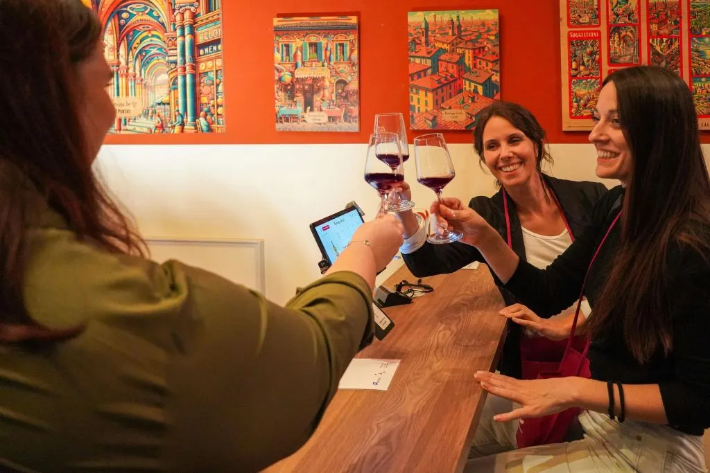 Bologna: degustazione guidata di vini rossi italiani