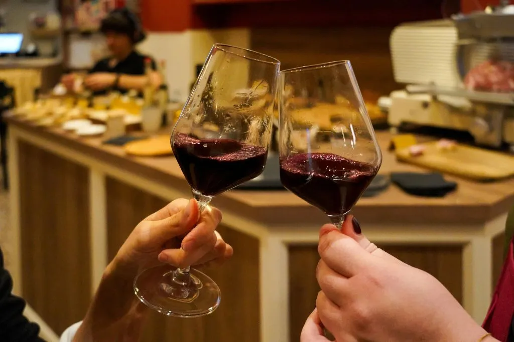 Bologna: degustazione guidata di vini rossi italiani