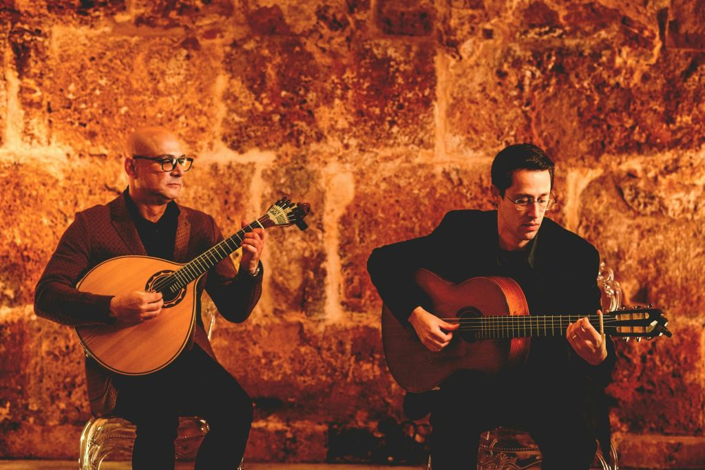 Lisbon: Fado Show at Fado & Fado + Port Wine