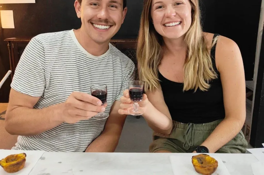 Porto: Aula de Culinária de Pastel de Nata na Rua da Bainharia + Petiscos e Vinho