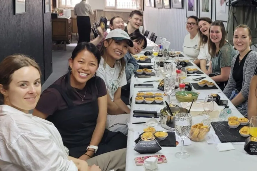 Porto: Aula de Culinária de Pastel de Nata na Rua da Bainharia + Petiscos e Vinho