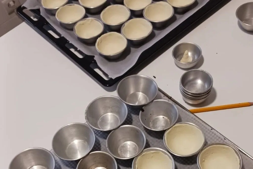 Porto: Aula de Culinária de Pastel de Nata na Rua da Bainharia + Petiscos e Vinho
