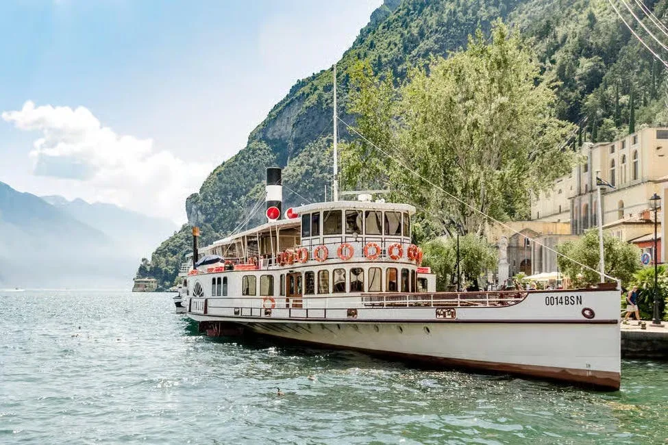 Lago di Como, Bellagio e Lugano: Tour guidato in giornata da Milano + tour privato in barca